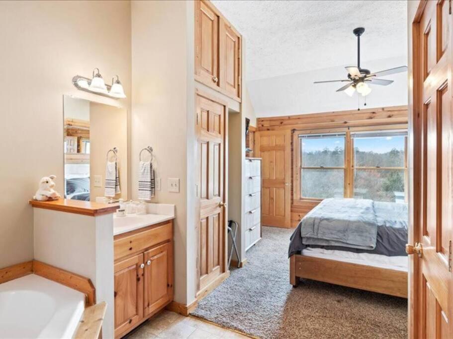 Breathtaking Views Of The Smokies, 3 Mins To Gatlinburg Vila Exterior foto