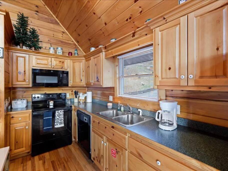 Breathtaking Views Of The Smokies, 3 Mins To Gatlinburg Vila Exterior foto