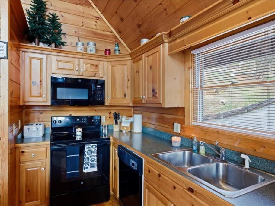 Breathtaking Views Of The Smokies, 3 Mins To Gatlinburg Vila Exterior foto
